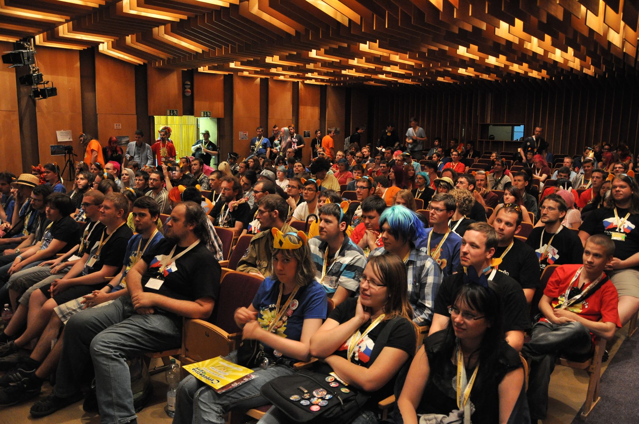 Czequestria 2015 - Mane Hall; photo by Michy